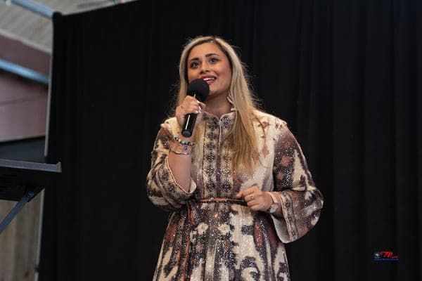 Muskan at a community event (photo 17 of 25)